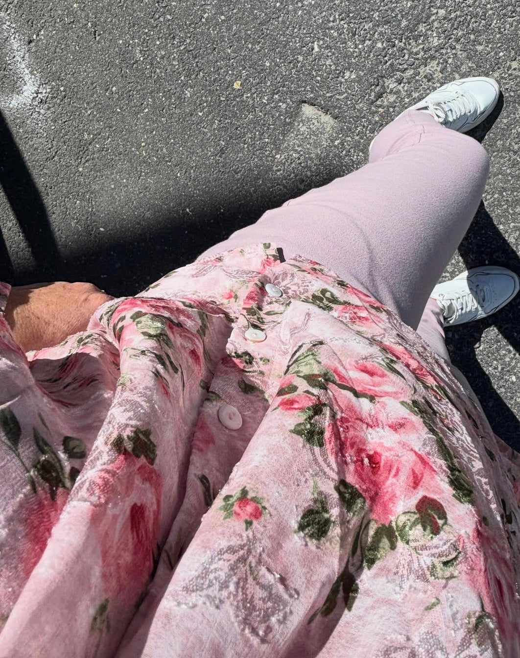 Rosa blomster bluse