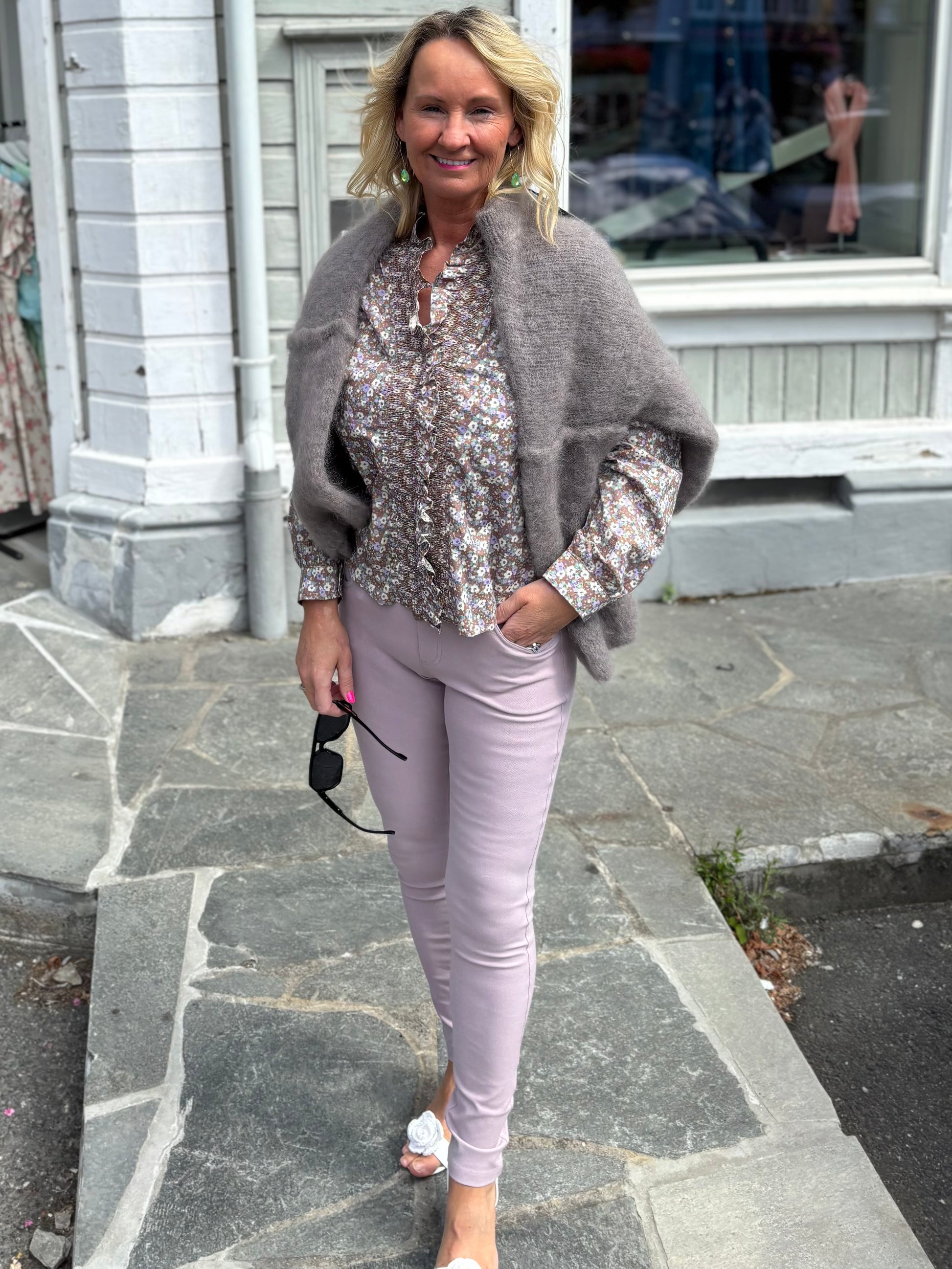 Brun blomster bluse