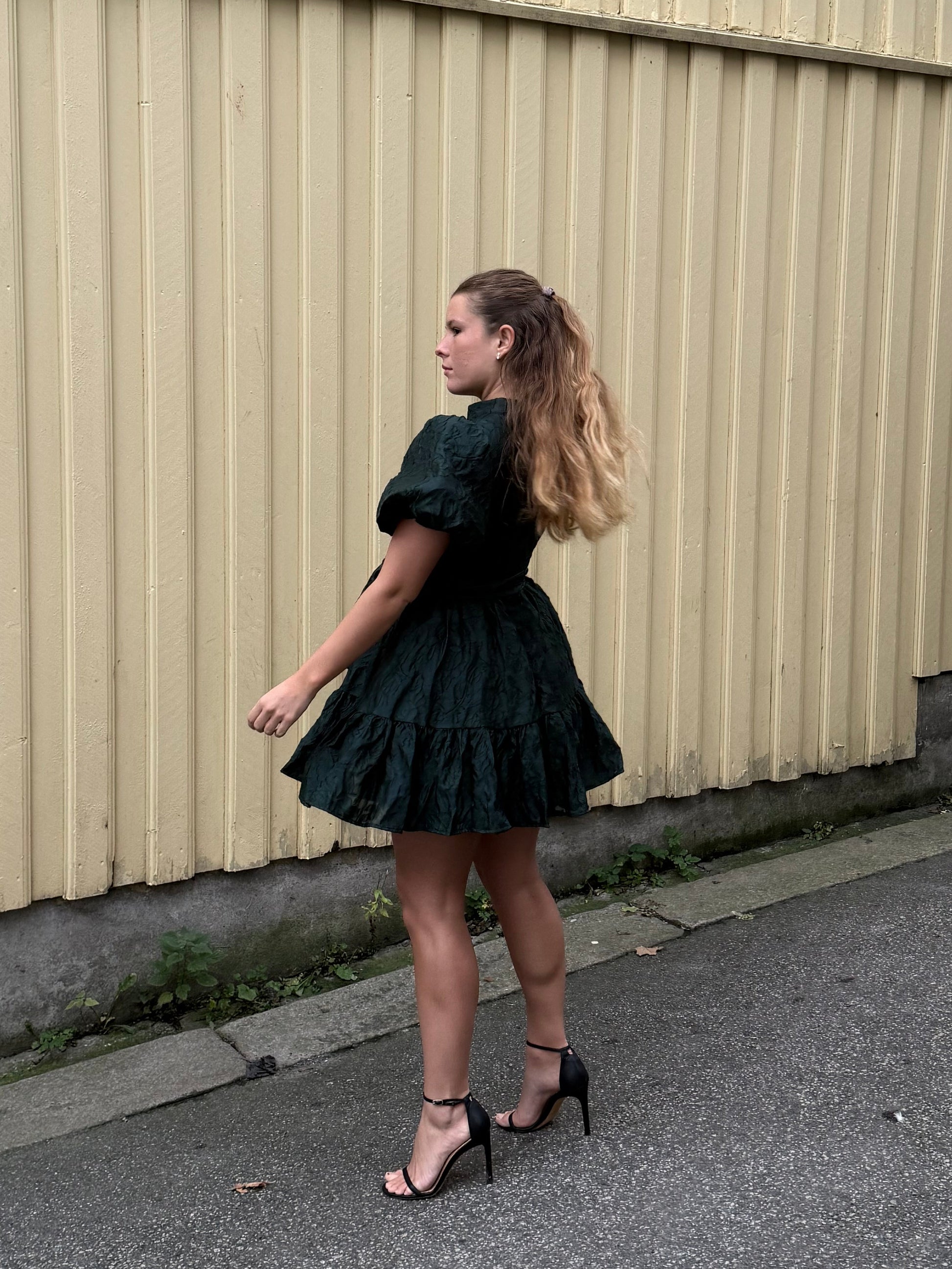 Grønn jacquard mini kjole