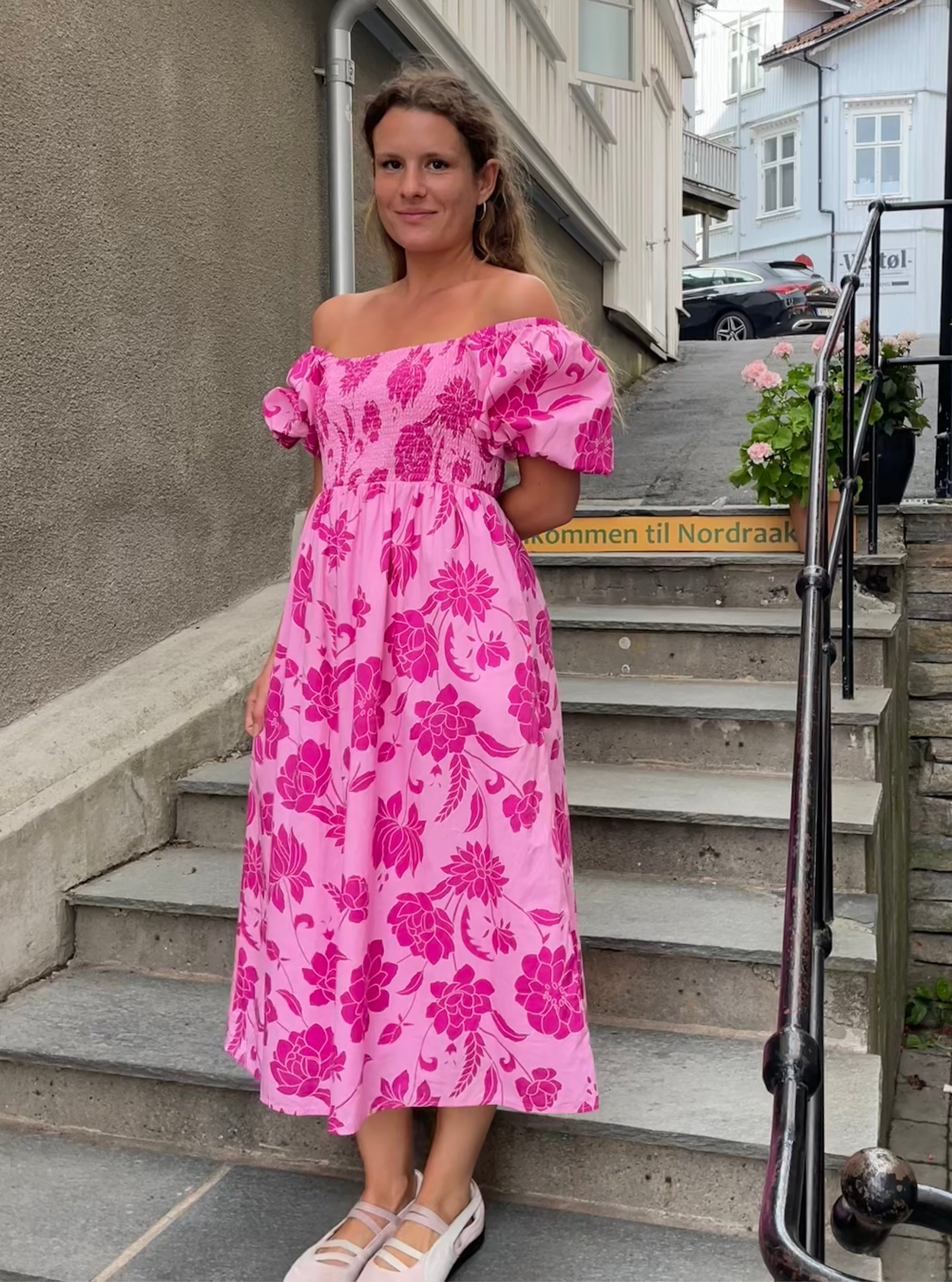 Off shoulders rosa kjole