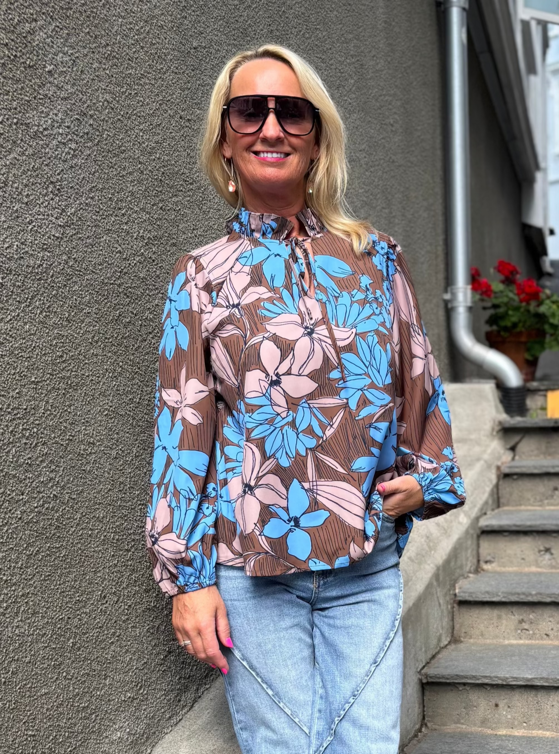 Blomster bluse