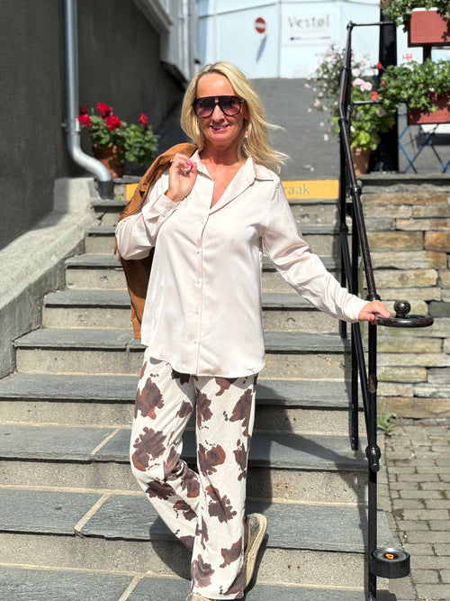 Beige bluse
