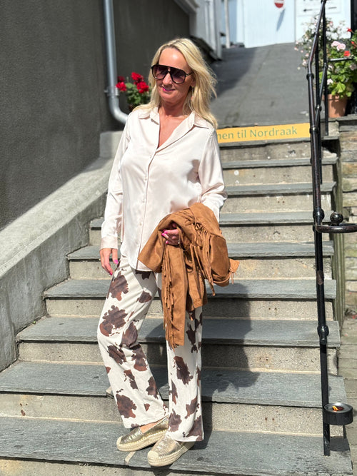 Beige bluse