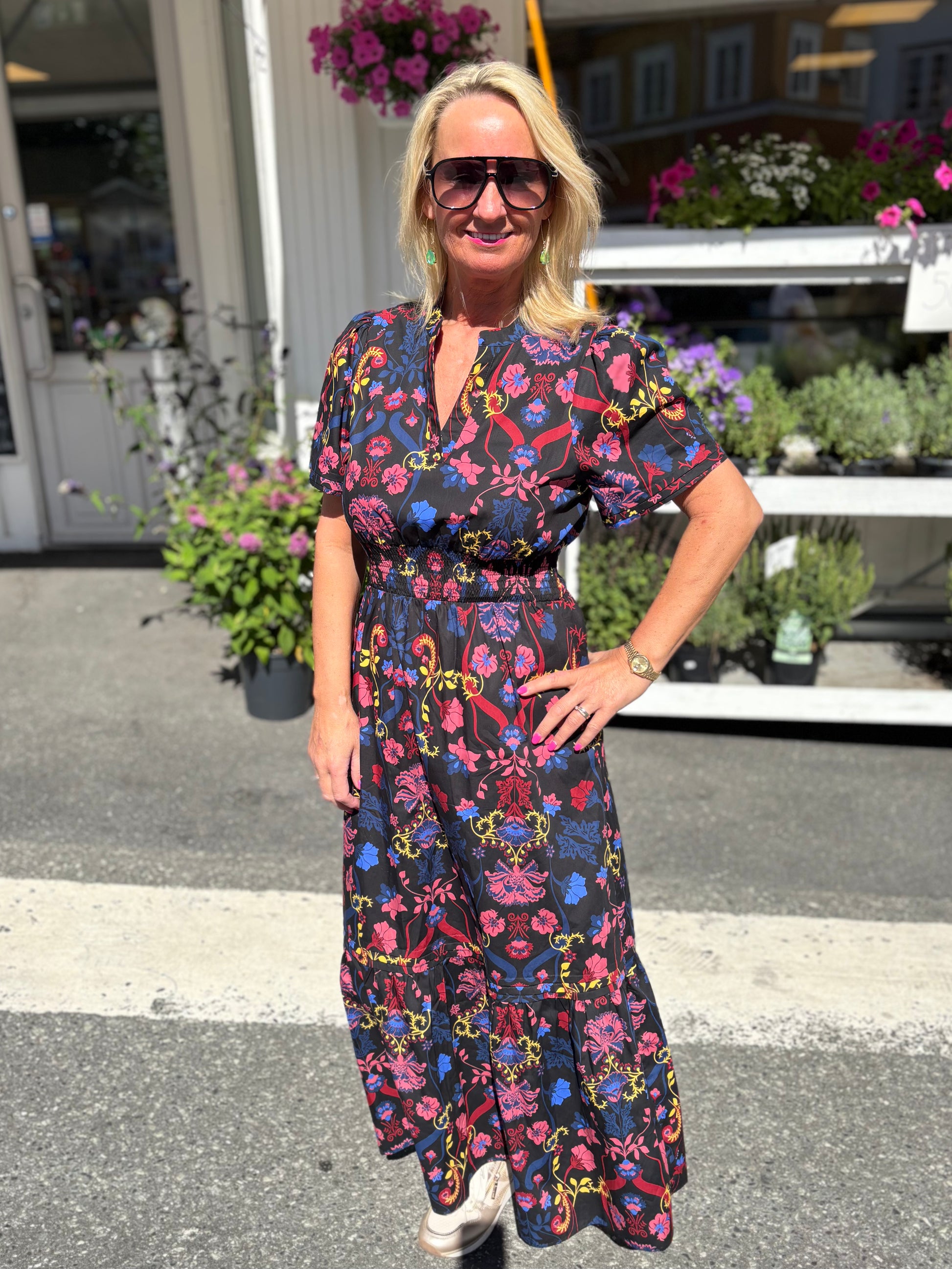 Maxi kjole sort med blomster