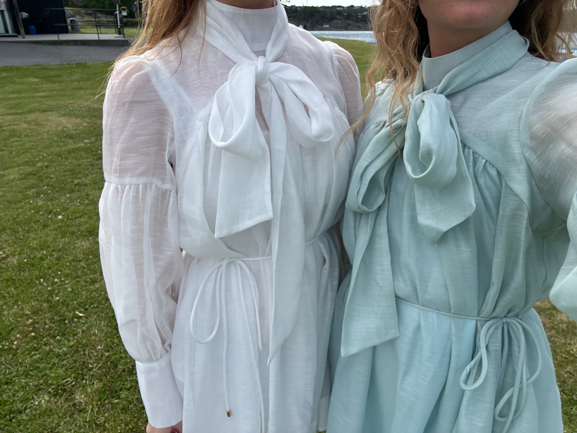 Mini kjole med sløyfe