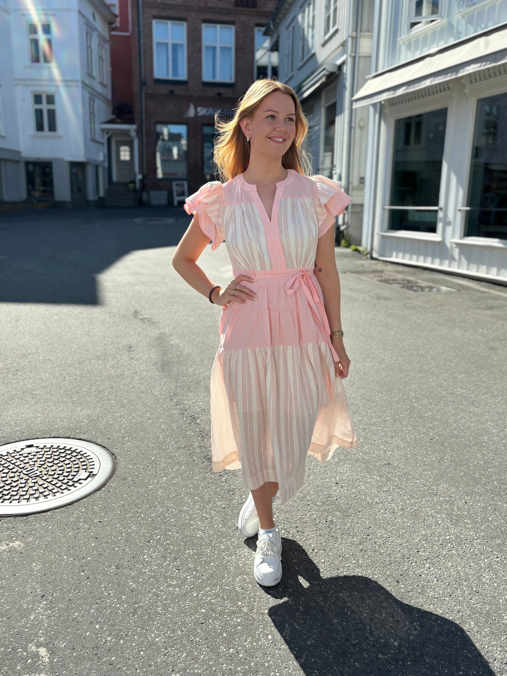 Rosa midi kjole